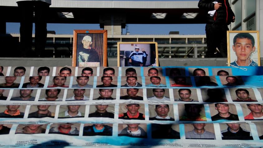 [T13] Tragedia en Cárcel San Miguel: Familiares aseguran que son más de 81 víctimas