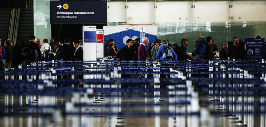 Aerolíneas alertan sobre eventual alza de costos en aeropuerto de Santiago