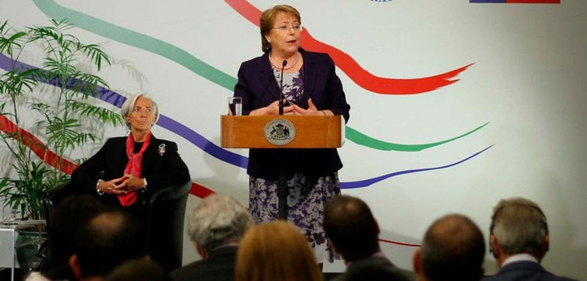 Bachelet: "Mi primer sentido fue partamos por la educación pública"