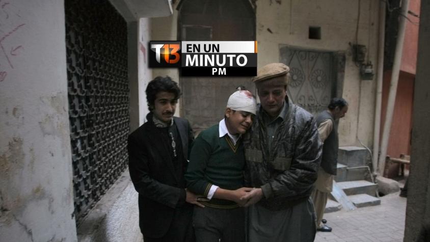 [VIDEO] #T13enunminuto: comienzan funerales en Paquistán tras ataque en escuela y más noticias