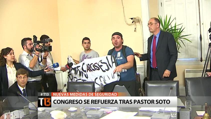 [T13] Congreso refuerza su seguridad tras episodio del pastor Soto