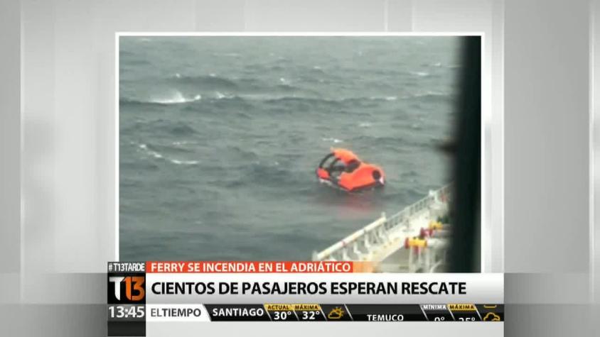 Pasajeros continúan atrapados al interior de ferry accidentado en el mar Adriático