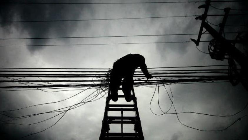Choques contra postes de luz por ebriedad en Santiago aumentan 40% en Año Nuevo