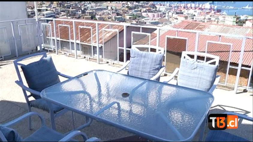 [T13] En más de 300 mil pesos arriendan balcones en Valparaíso para pasar el Año Nuevo 2015