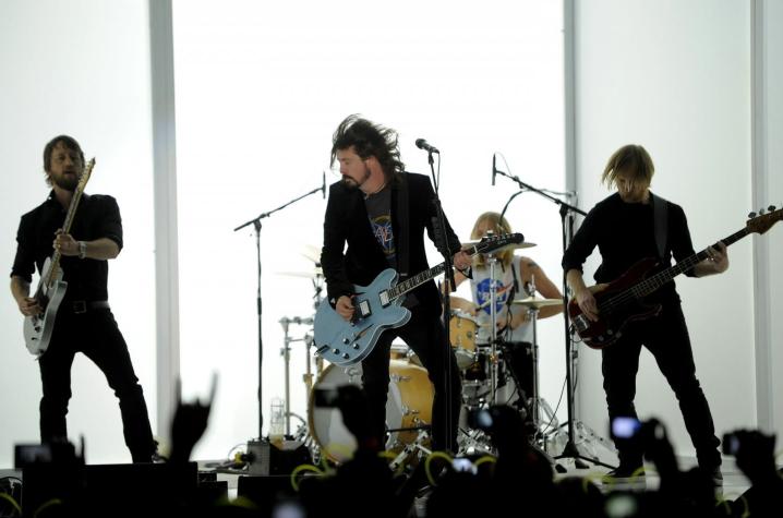 Foo Fighters arriba a Chile el día del cumpleaños de Dave Grohl