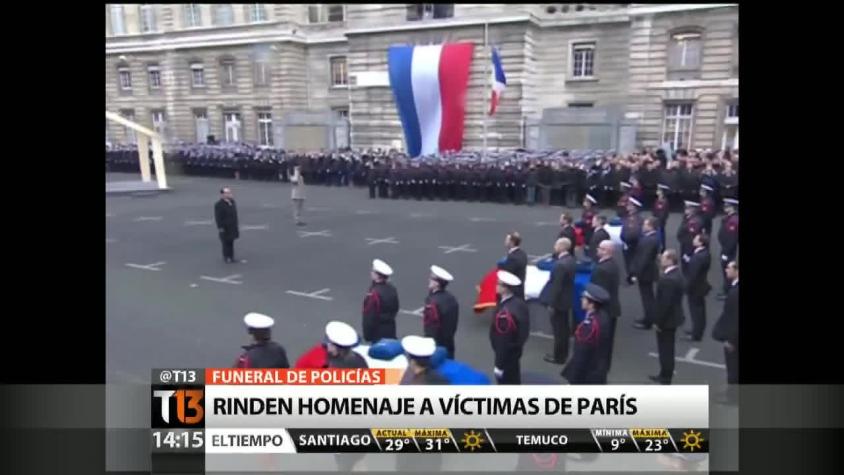 [T13 Tarde] Bloque Internacional: Rinden homenaje a víctimas de París y otras informaciones