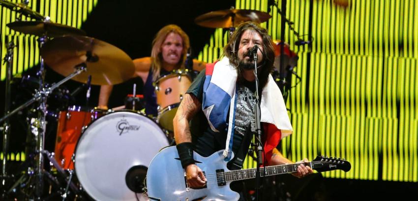 Foo Fighters ofrece potente show con casi tres horas de música