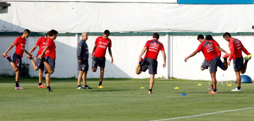 La Roja realiza su primera práctica del 2015
