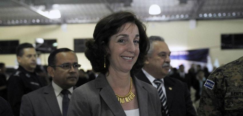 Subsecretaria de EE.UU. Roberta Jacobson llega a Cuba para iniciar acercamiento