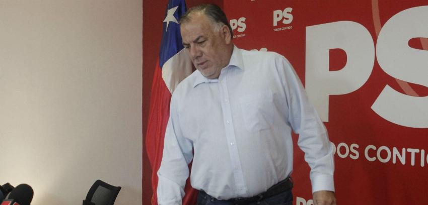Figuras del PS se pronuncian por la renuncia de Dávalos