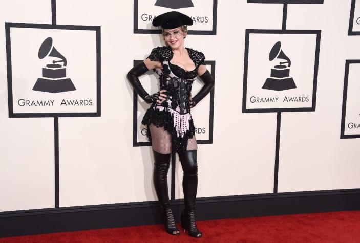 [VIDEO] Esta fue la controversial presentación de Madonna en los Grammys