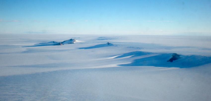 Científicos buscan aclarar origen de anillo gigante en la Antártida