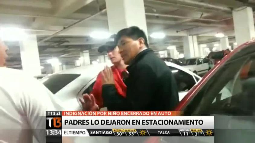 Rescatan a niño dejado por sus padres al interior de auto en Calama