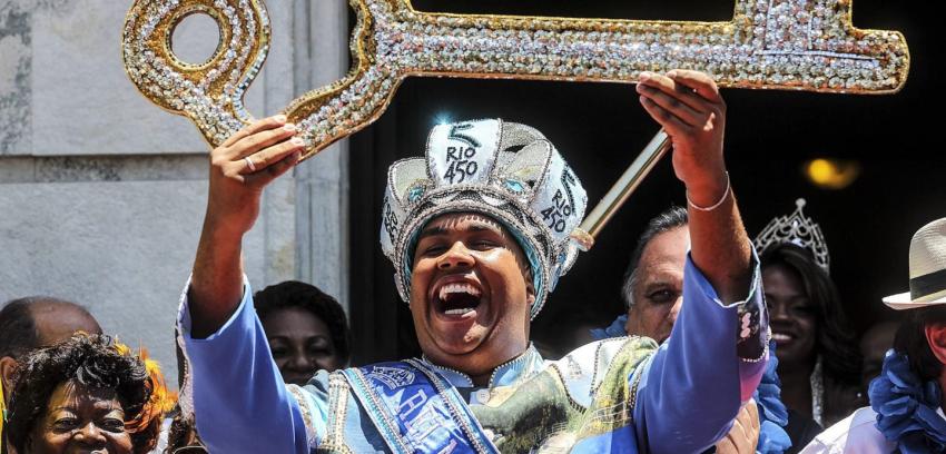 [FOTOS] Rey Momo da el vamos al carnaval de Río de Janeiro 2015