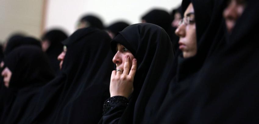 Las mujeres que se operan para recuperar la virginidad en Irán