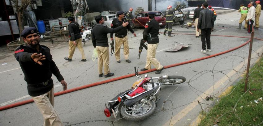 Pakistán: Ataque con explosivos deja al menos ocho fallecidos