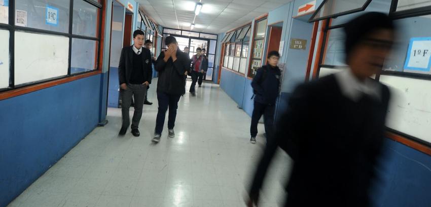 Más de 23 mil estudiantes aún no cobran el bono Logro Escolar 2014