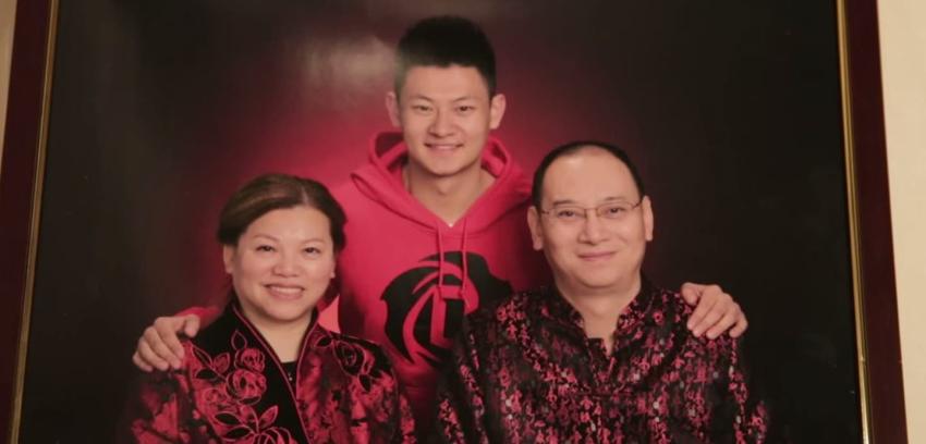 El video del joven chino que les dice a sus padres que es gay visto por más de 100 millones