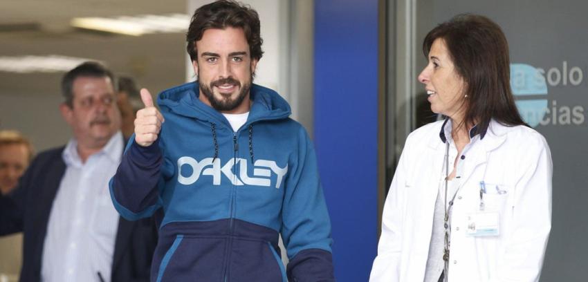 Fernando Alonso sale del hospital y se recuperará en casa