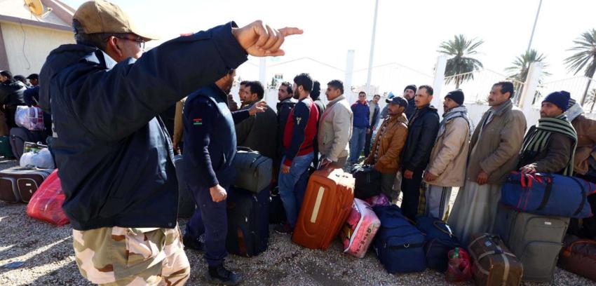 Más de 25.000 egipcios huyeron de Libia en los últimos días