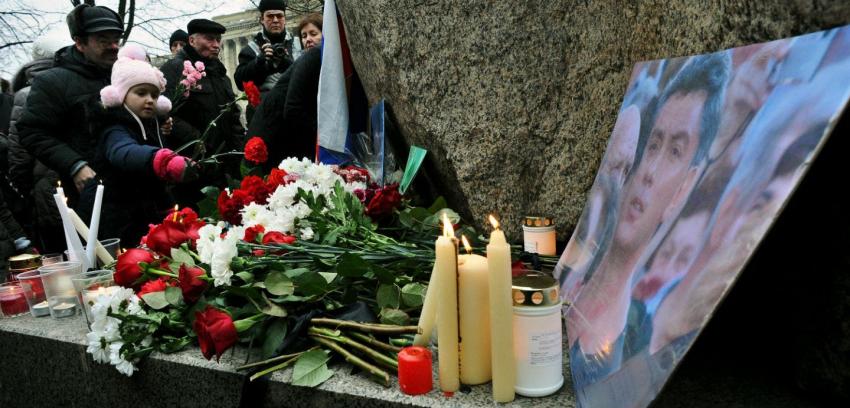 Oposición rusa marcha en Moscú en memoria de líder asesinado