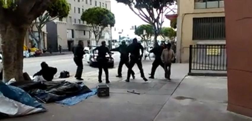 Agentes policiales matan a un indigente en Los Ángeles