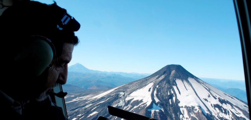 Diez impresionantes imágenes de un sobrevuelo por el volcán Villarrica