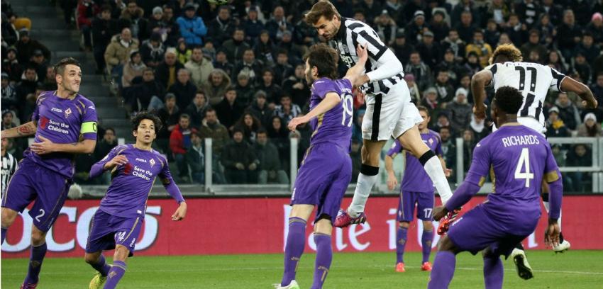 Fiorentina con Fernández derrota a Juventus de Vidal en Copa Italia