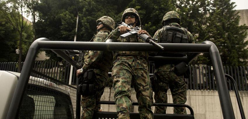 Militares mexicanos detienen a 14 policías por secuestro de un empresario