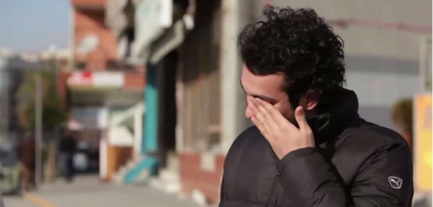 [VIDEO] Pueblo turco aprende lenguaje de señas y sorprende a joven sordomudo