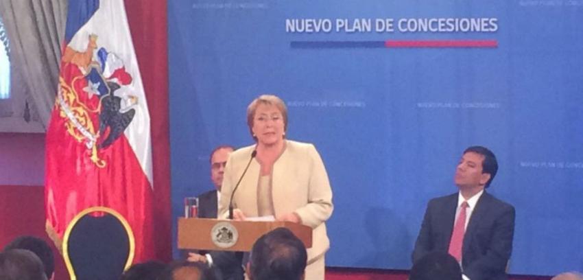 Bachelet anuncia nuevo plan de concesiones de obras viales