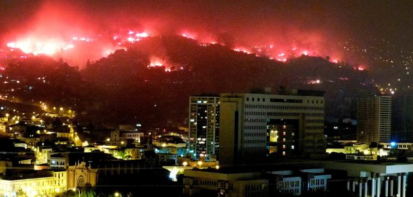 Los grandes incendios que han afectado a Valparaíso en el último siglo