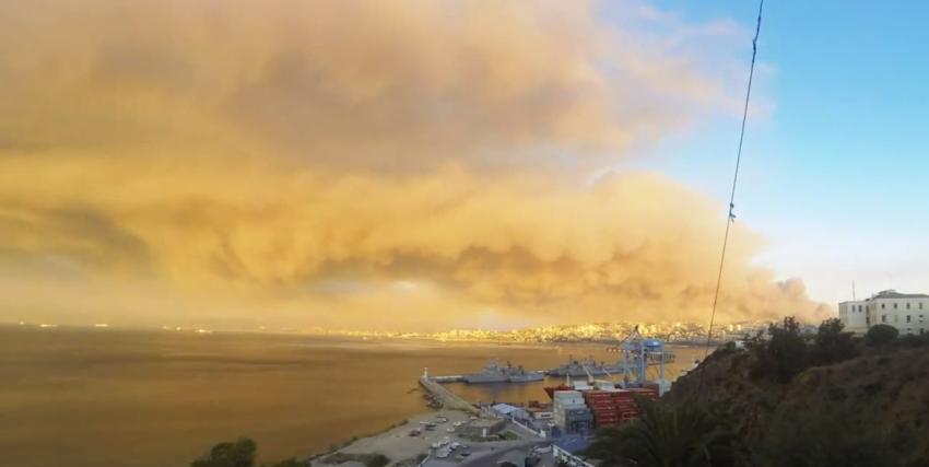 [Video] Impresionante timelapse registra el incendio que afecta a Valparaíso