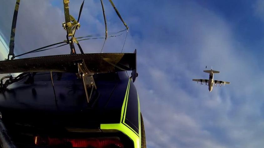 [VIDEO] ¿Autos en paracaídas? Así se grabó la escena de Rápido y Furioso 7