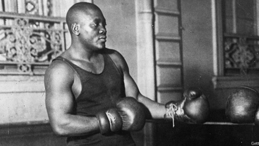 Jack Johnson: El legendario boxeador negro a quien buscan perdonar 100 años después
