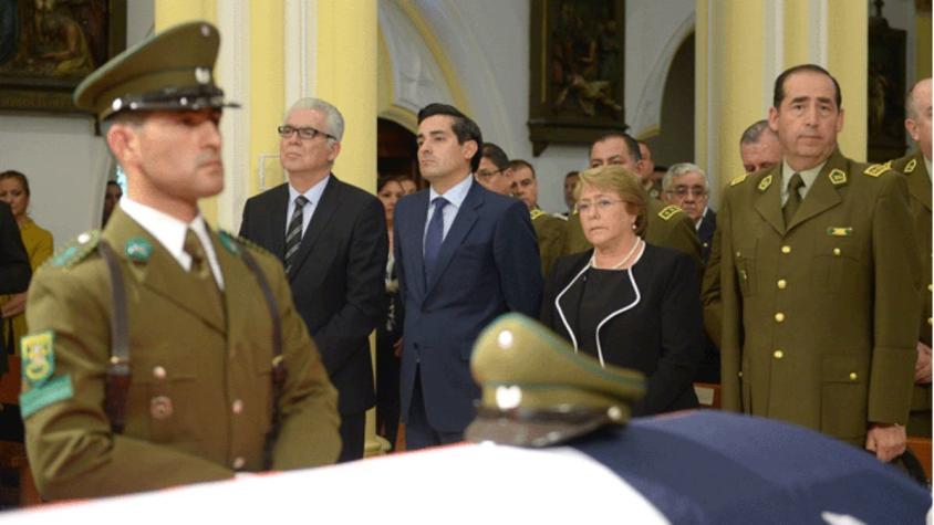 Bachelet asiste a velorio de carabinero fallecido en Día del Joven Combatiente