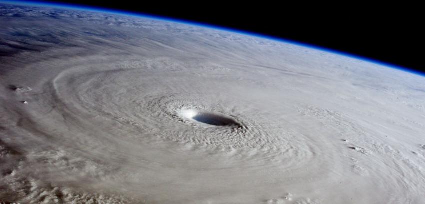 Evacúan a más de 20.000 personas en Filipinas por llegada de tifón
