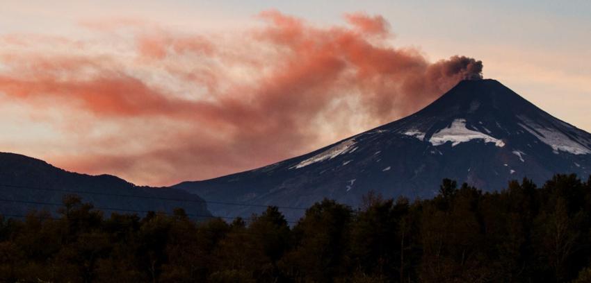 Alerta naranja: Actividad superficial de Volcán Villarrica declina progresivamente su potencia