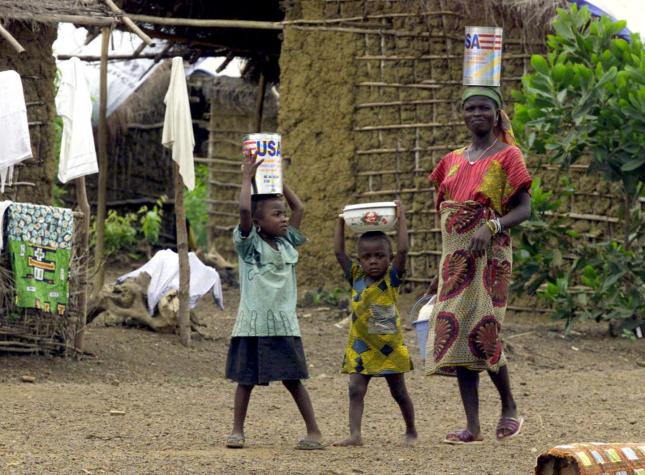 Sierra Leona: Niños regresan a la escuela con ocho meses de retraso por el ébola