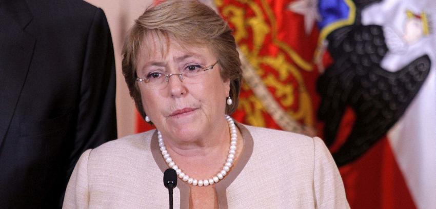 Presidenta Bachelet tras erupción de volcán Calbuco: "La evacuación es obligatoria"