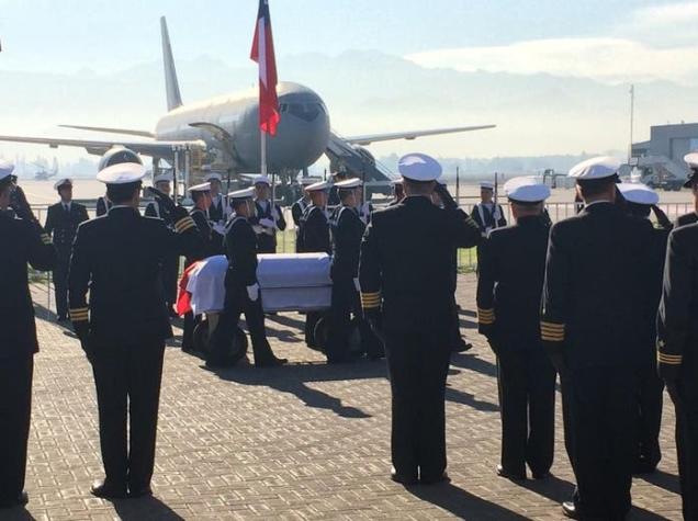 Cuerpo del sargento de la Armada fallecido en Haití llega al país