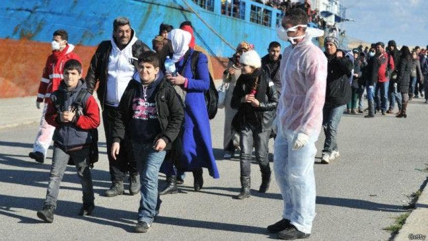 Italia llama a combatir a los "comerciantes de esclavos" del Mediterráneo