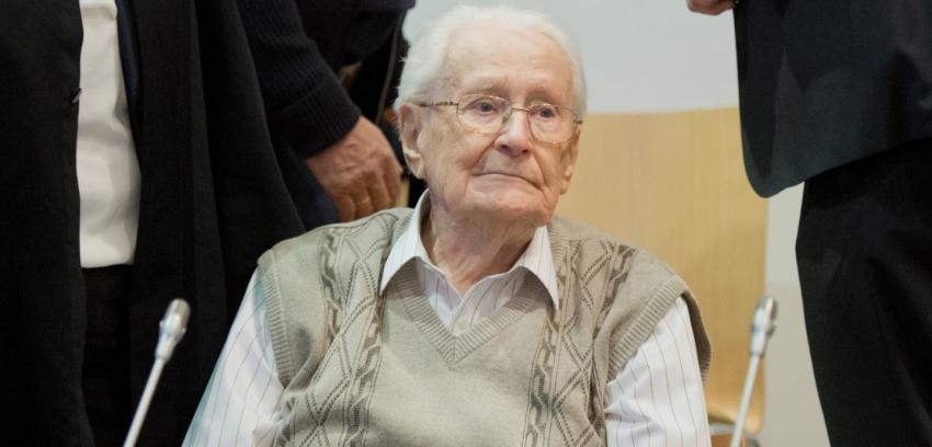 Ex contable de Auschwitz pide "perdón" en el comienzo de juicio en su contra