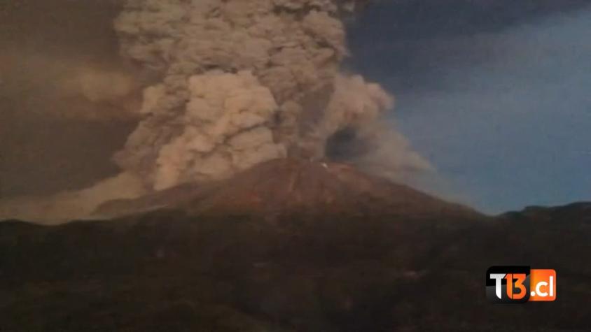 [VIDEO] Las imágenes que dejó el sobrevuelo al volcán Calbuco