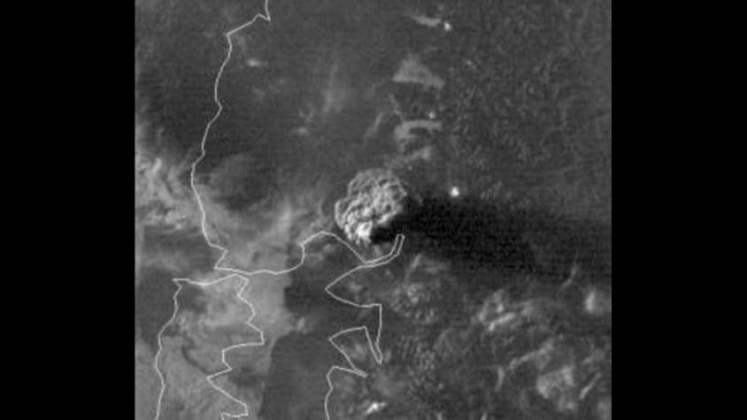 [FOTOS] Imágenes satelitales muestran rápida expansión de nube volcánica tras erupción del Calbuco