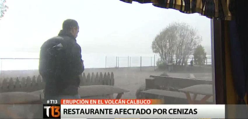 Restaurante queda cubierto de cenizas en Ensenada