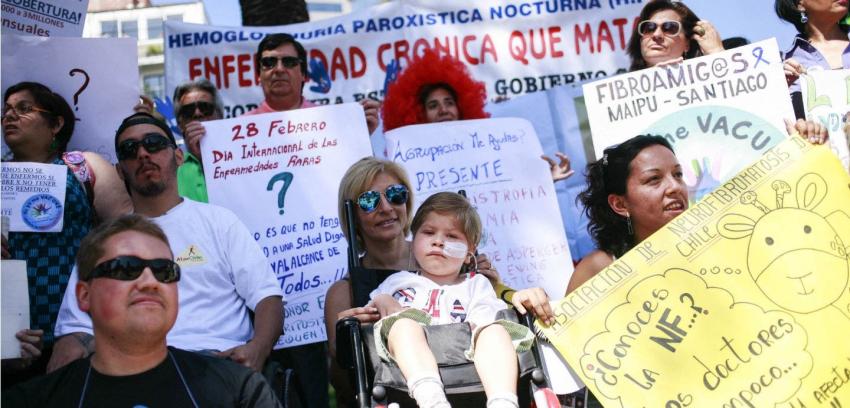 Sociedad Chilena de Infectología cuestiona el proyecto de Ley Ricarte Soto