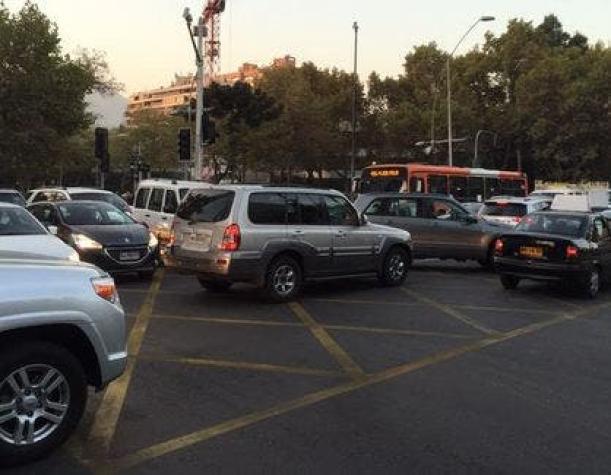 Corte de luz en el sector oriente de la capital mantiene 11 semáforos fuera de servicio