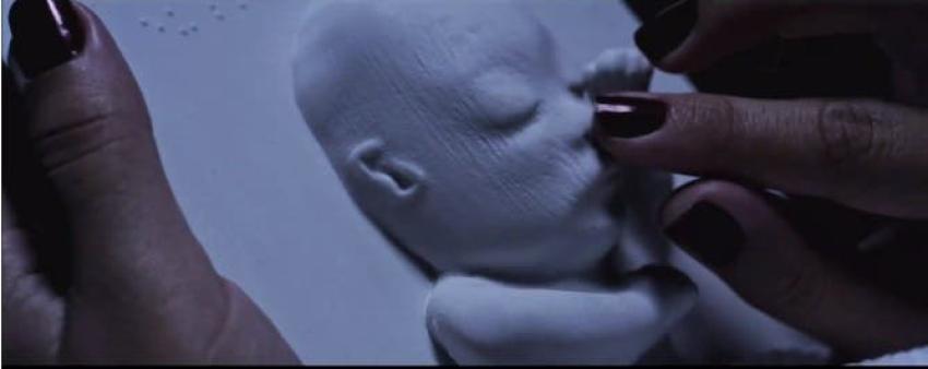 [VIDEO] Joven ciega puede sentir el rostro de su hijo gracias a una ecografía impresa en 3D