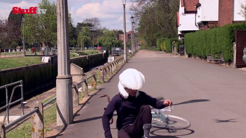 [VIDEO] Este airbag podría salvar la vida de muchos ciclistas